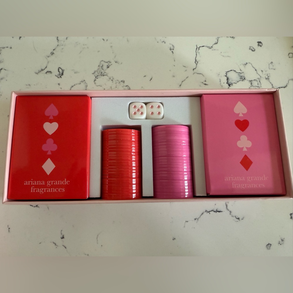 Ariana Grande Poker Set